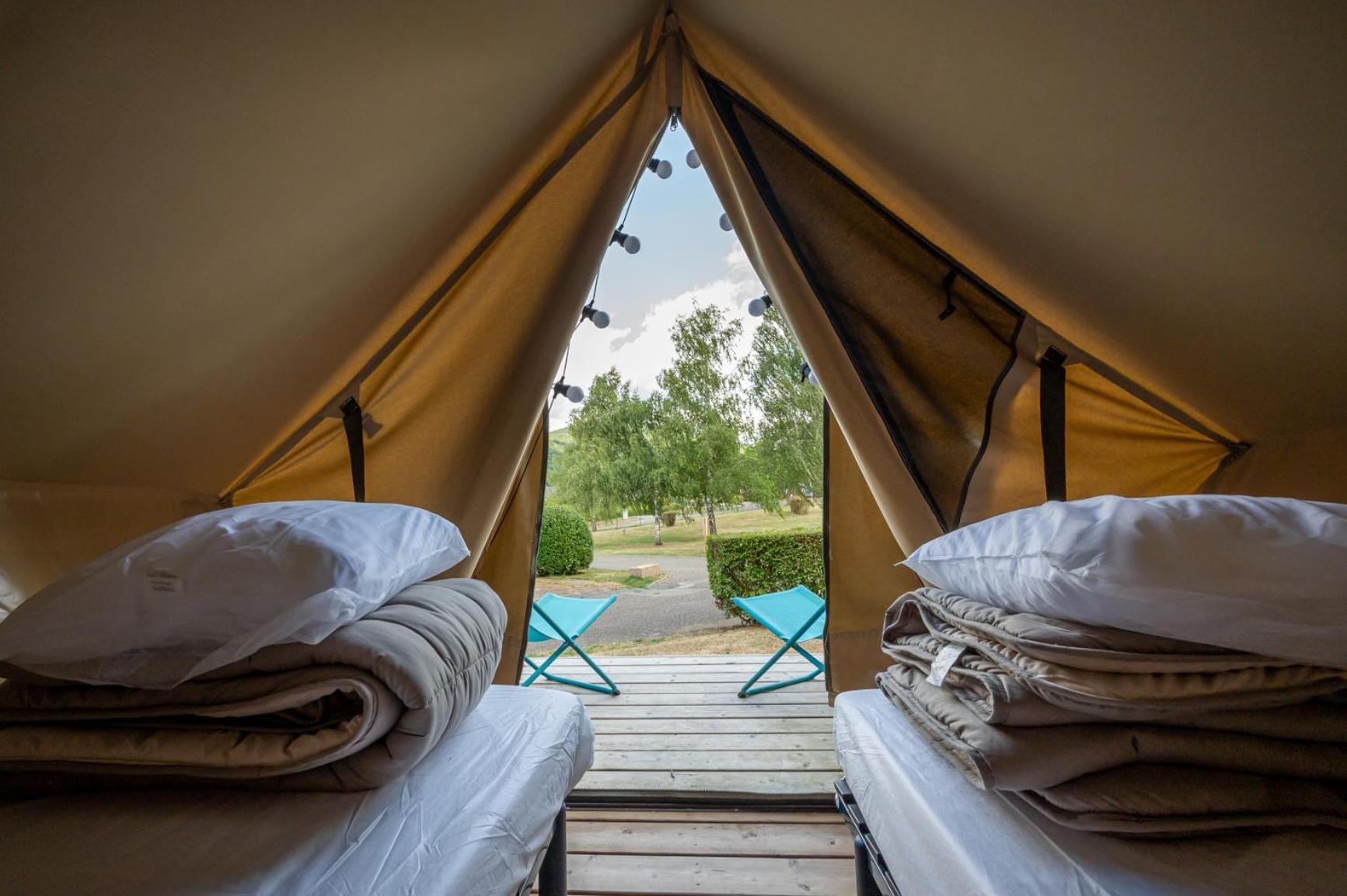 Camping Les Vosges Du Nord Oberbronn Cameră foto