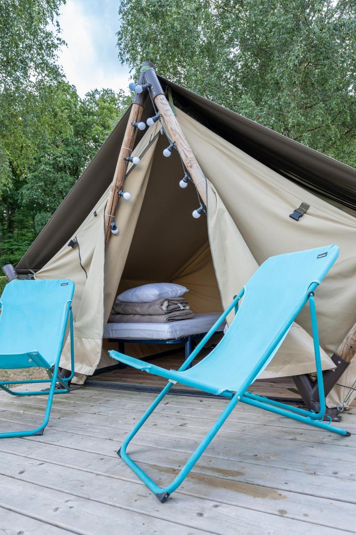 Camping Les Vosges Du Nord Oberbronn Cameră foto